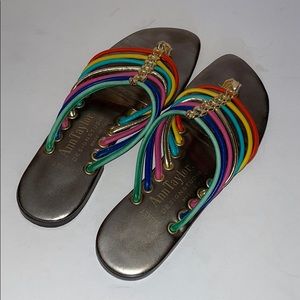 Women’s Ann Taylor Rainbow sandals.